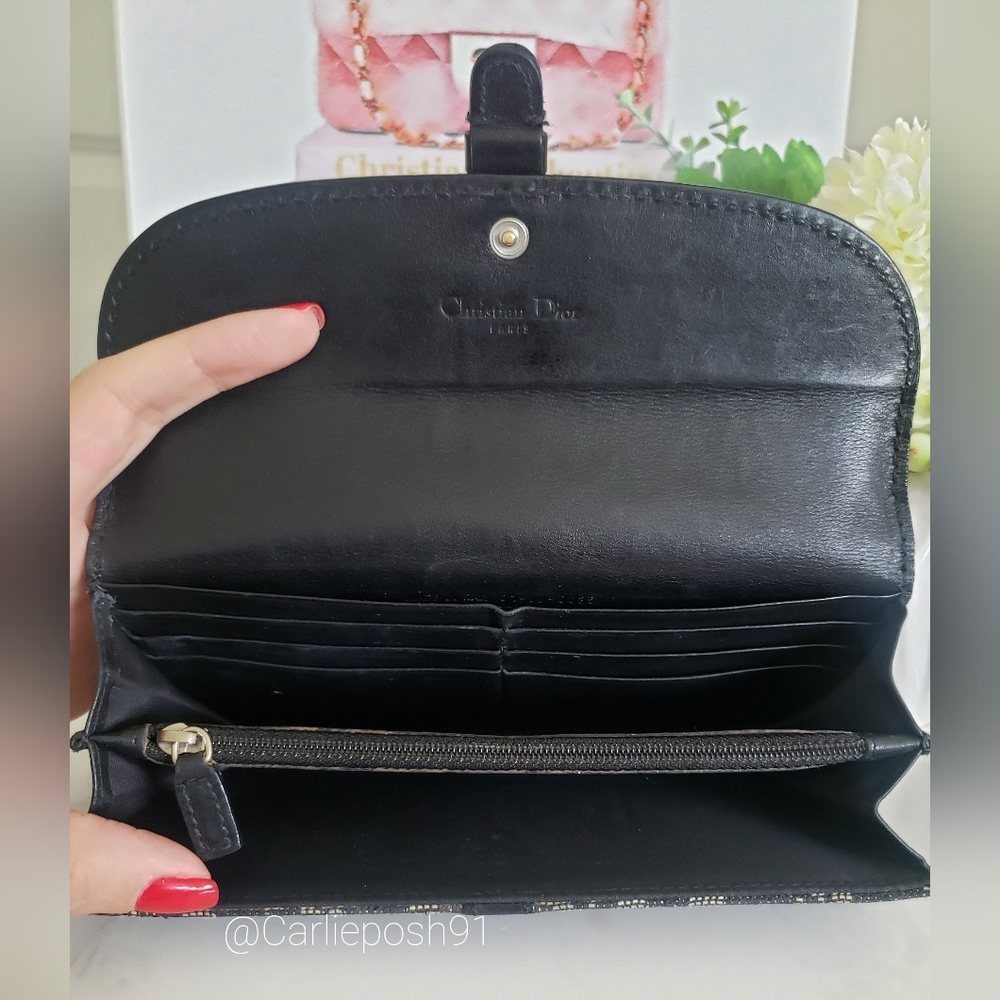 **SOLD** Authentic Pre-owned Vintage Dior Diorissimo Flap Wallet - Picture 8 of 15